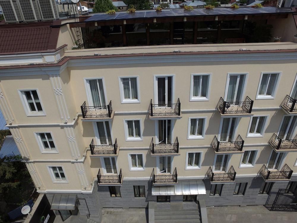 Hotel Zp Palace Tbilisi ภายนอก รูปภาพ