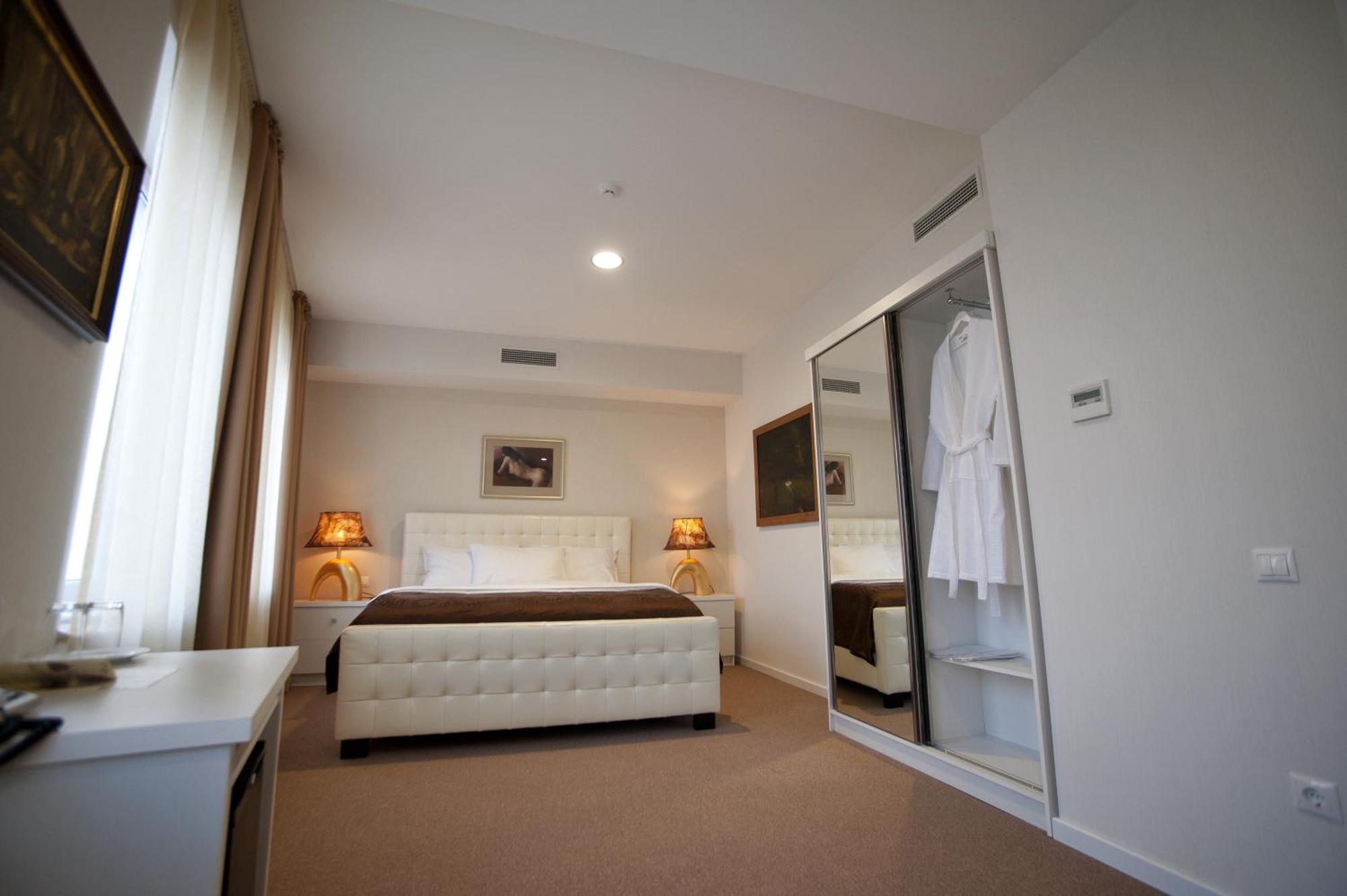 Hotel Zp Palace Tbilisi ห้อง รูปภาพ